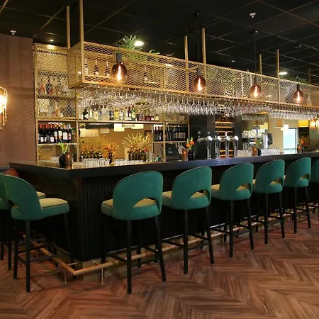 鹿特丹凡德瓦克酒店 4*